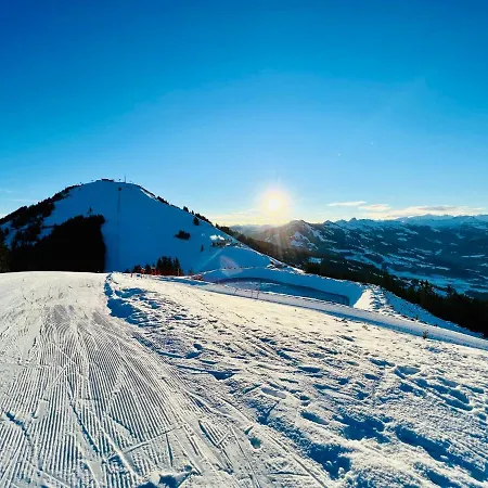 Schoene Mit Ausblick, Sauna Und Hot-pot In Westendorf, Tirol Lägenhet Westendorf