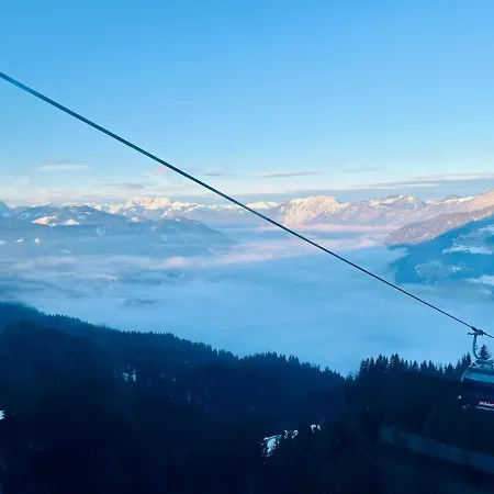 Schoene Mit Ausblick, Sauna Und Hot-pot In Westendorf, Tirol Lägenhet