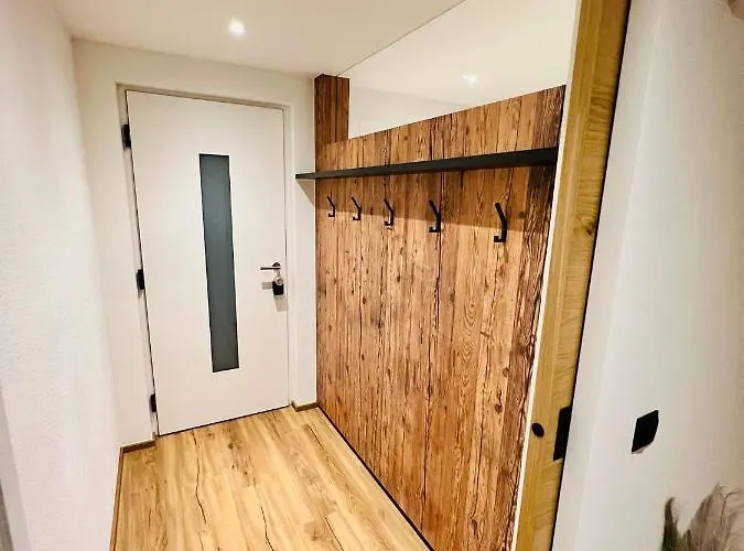 Schoene Mit Ausblick, Sauna Und Hot-pot In Westendorf, Tirol アパート