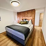 Schoene Mit Ausblick, Sauna Und Hot-pot In Westendorf, Tirol